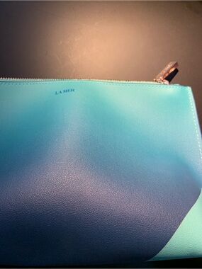 La Mer Turquoise to Navy Gradient cosmetic case - new